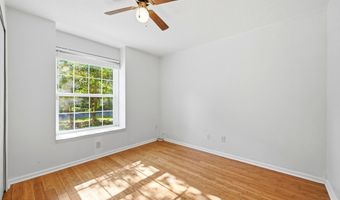410 MAIN St, Atlantic Beach, FL 32233