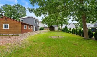 40 Alder Rd, Charlestown, RI 02813