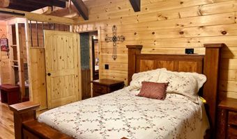 2077 Pumpkin Creek Rd, Brooksville, MS 39739