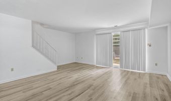104 HAMPSTEAD Dr, Ambler, PA 19002