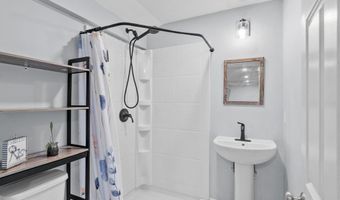 11 Wilson Rd, Berlin, MA 01503