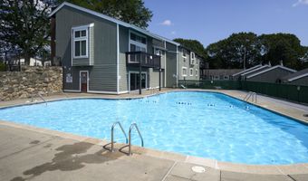 81 Ameridge Dr 81, Bridgeport, CT 06606