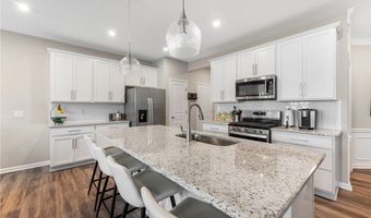 800 Dipper Ln 3, Aurora, OH 44202
