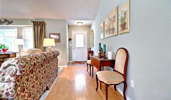 1 Bacton Ln, Bella Vista, AR 72714