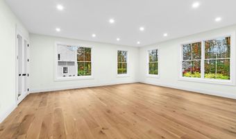 20 Marianne Rd, Darien, CT 06820