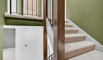 824 S Chillicothe Rd 11, Aurora, OH 44202