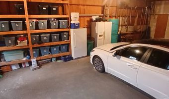 76 Lakeview Cir, Alma, KS 66401