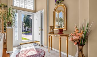 35 Lakeland Dr, Barnegat, NJ 08005