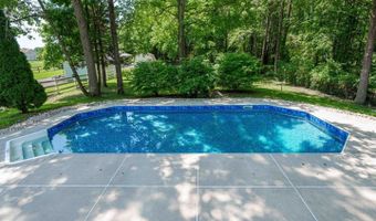 235 W HOPE Ct, Bear, DE 19701