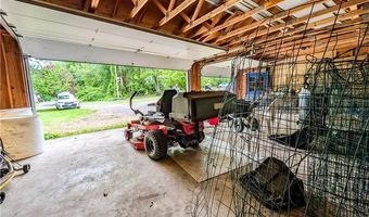 42 Mechanic St, North Smithfield, RI 02896