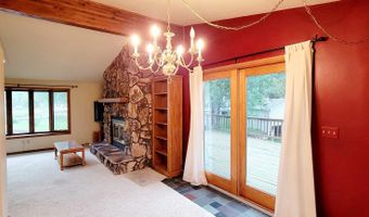 41511 N Country Club Dr, Antioch, IL 60002