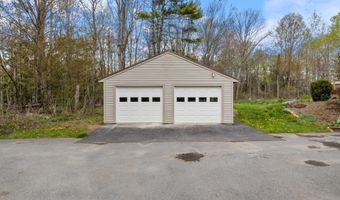 569 Benton Rd, Albion, ME 04910