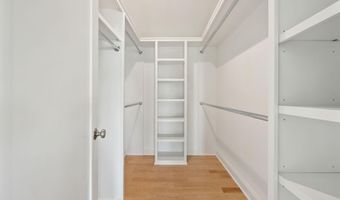 50 Beach View Dr, Stamford, CT 06902