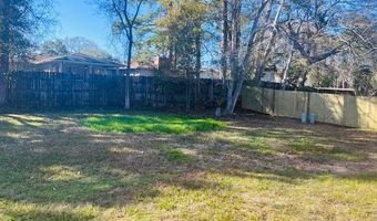 1223 King Henry Dr, Ocean Springs, MS 39564