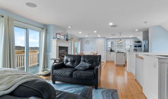 120 Ocean Ave, Wells, ME 04090