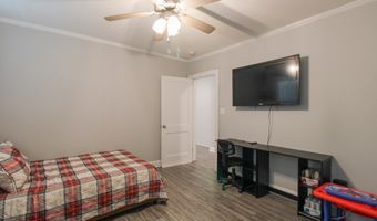 502 Hutchinson Ave, Adel, GA 31620