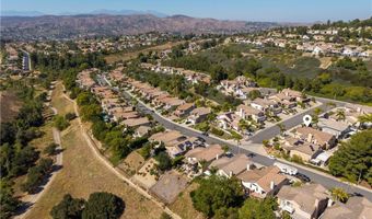 7520 E Toyon Ln, Anaheim, CA 92808