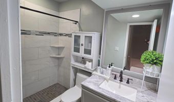 5035 AMERICANA Dr, Annandale, VA 22003