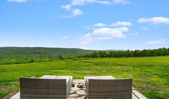 64 Sterling Pl, Bow, NH 03304