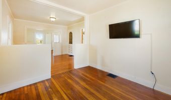 550 Ohio St, Bangor, ME 04401