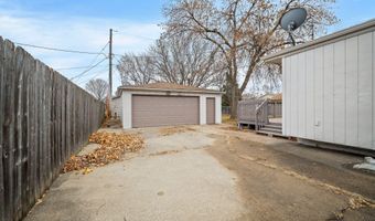 1105 SE Bel Aire Rd, Ankeny, IA 50021