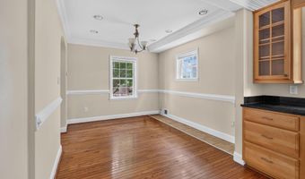 4705 22ND St N, Arlington, VA 22207
