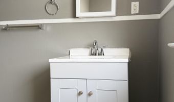 15-17 Pleasant St, Auburn, ME 04210