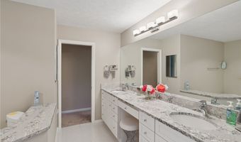 1695 Brookwood Dr, Akron, OH 44313