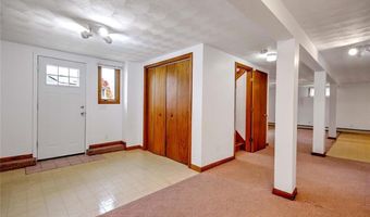 1 Pat Dr, Lincoln, RI 02865