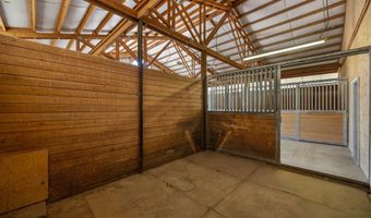 24605 Dodds Rd, Bend, OR 97701