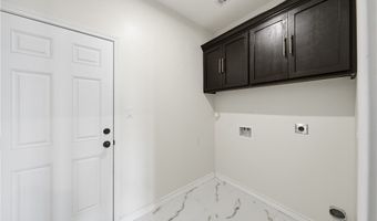 142 S 11th St, Aransas Pass, TX 78336