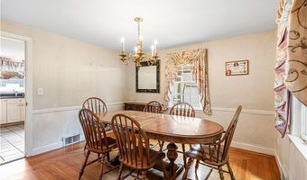 124 Longview Dr, Cranston, RI 02920