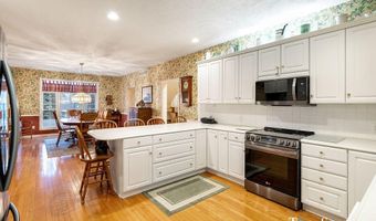 8550 Garbow Ct SE, Alto, MI 49302