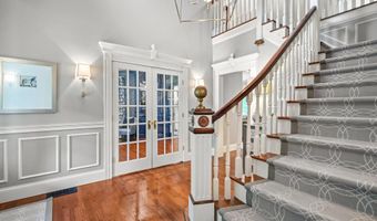 52 Hardy Rd, Bedford, NH 03110