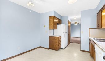 1006 Baretta Ct, Aurora, MO 65605