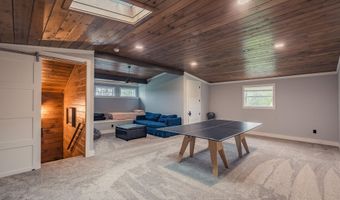 917 McDonald Dr, Amsterdam, NY 12070