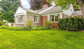 133 Tupelo Hill Dr, Cranston, RI 02920