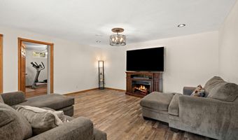 975 41st Ave, Amery, WI 54001