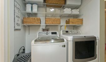 1111 Akipohe St 13B, Kailua, HI 96734
