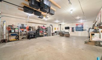 111 S Walnut Ave, Bridgewater, SD 57319