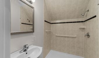 14 Harbor View Dr, Atlantic Highlands, NJ 07716