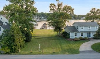 45 E LAKE Dr, Annapolis, MD 21403