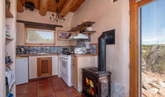 126 CR 156 A, Abiquiu, NM 87510