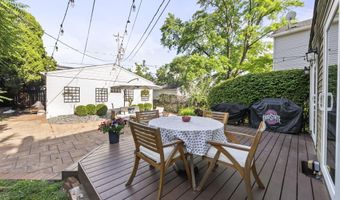 922 Palmer Rd, Columbus, OH 43212