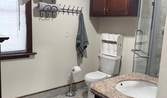 931 S Kline St, Aberdeen, SD 57401