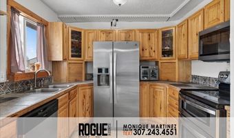 1960 Prairie Ln, Bar Nunn, WY 82601