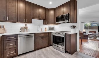 1052 CEDAR RIDGE Ct, Annapolis, MD 21403