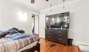 51 Oakland Ave, Cranston, RI 02910