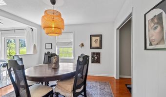 523 Woodland Dr, Benton, AR 72015