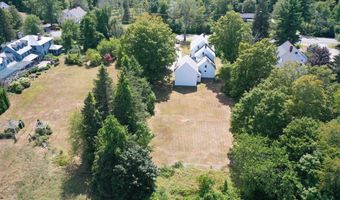 36 CHESTER St, Chester, NH 03036